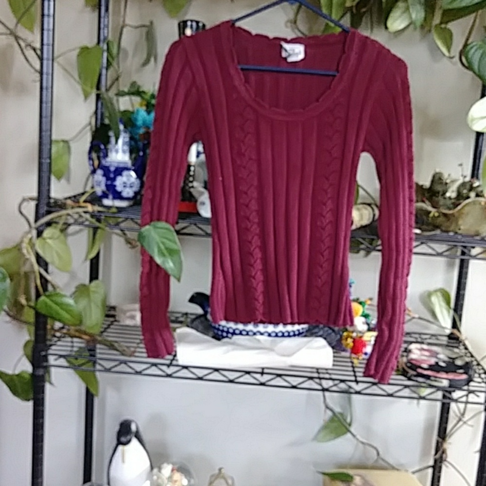 Sweater - Picture 5 of 5